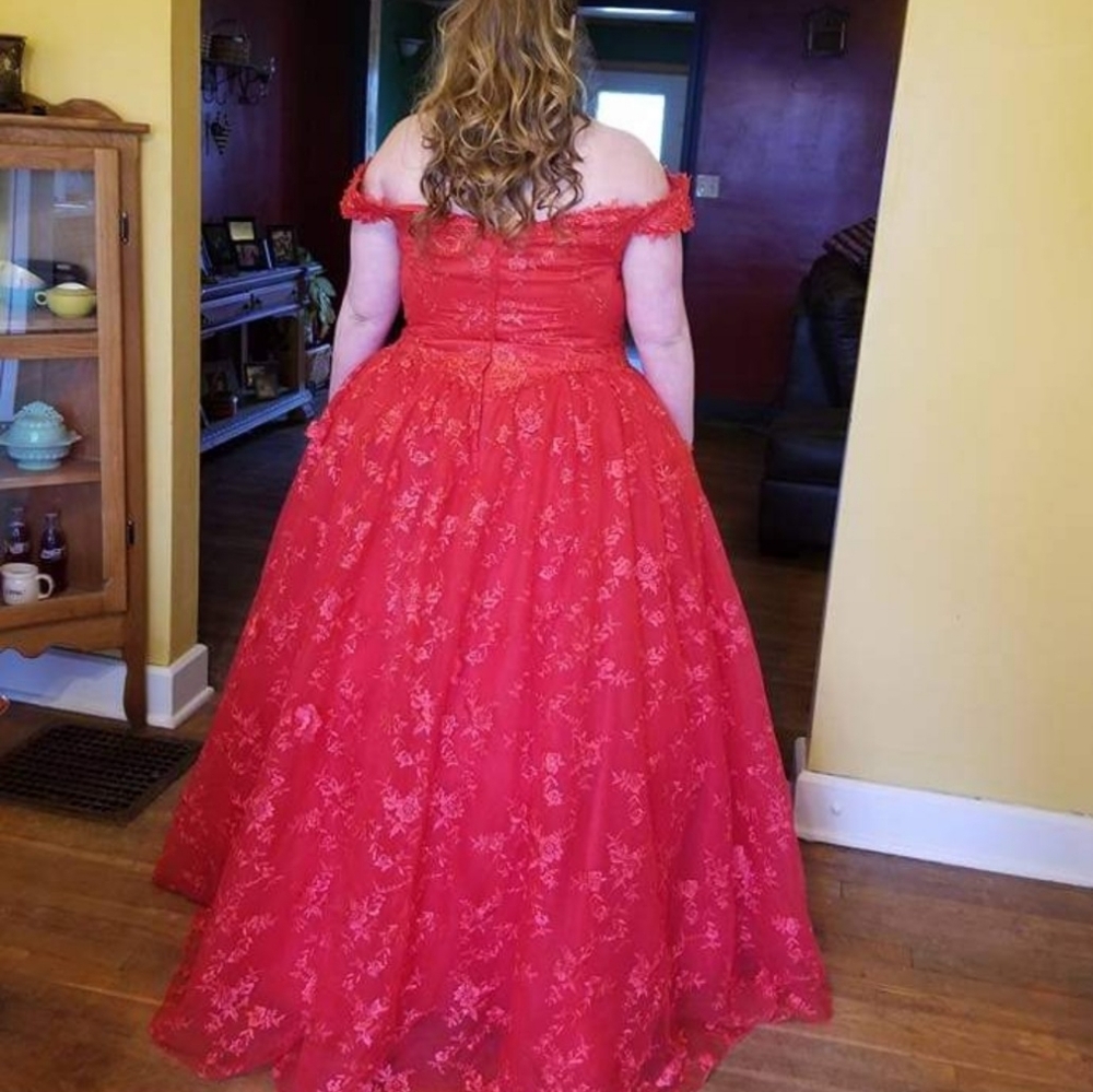 Red Prom Dress - Picture 4 of 4